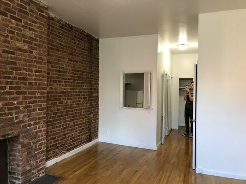 Building Photo - 316 E 83rd St