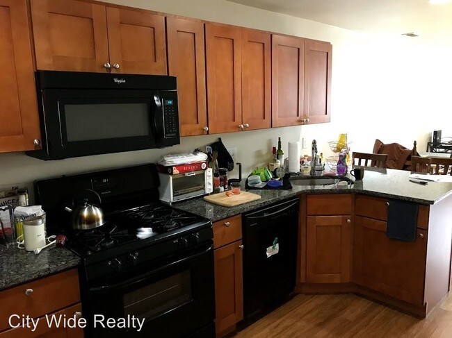 Foto del edificio - 1717 W Montgomery Ave