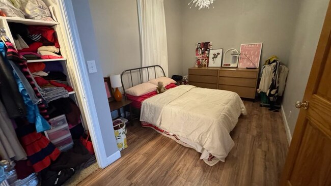 Foto del edificio - 1368 W Evergreen Ave