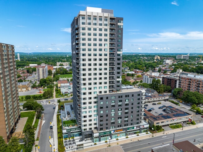 Building Photo - Story of Rideau & Chapel