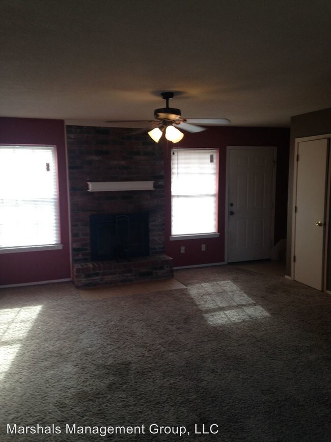 Building Photo - 9917-9919 Butterfield Landing
