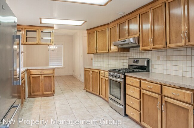 Building Photo - 5 br, 3 bath House - 10207 N. Davies Rd