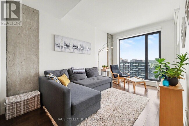 Building Photo - 20 Daly Ave