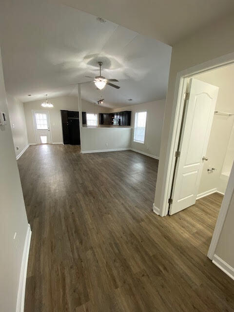 Building Photo - 152 Stephen Dr