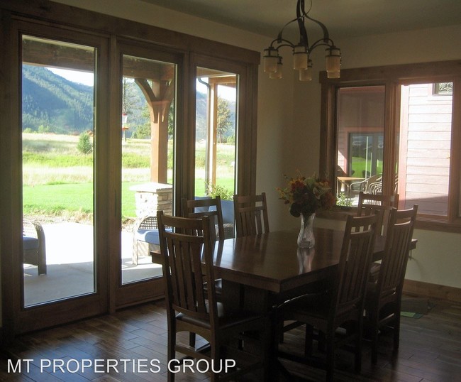 Foto del edificio - 3 br, 2 bath House - 457 Cahill Rise