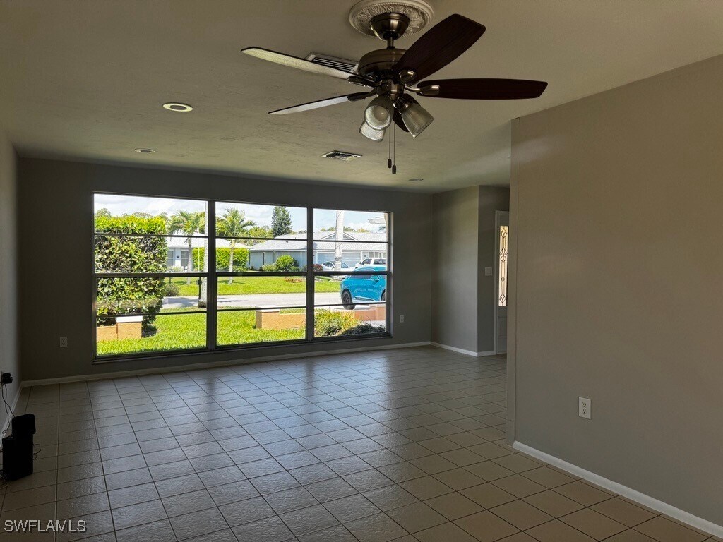 Foto principal - 218 Dent Dr
