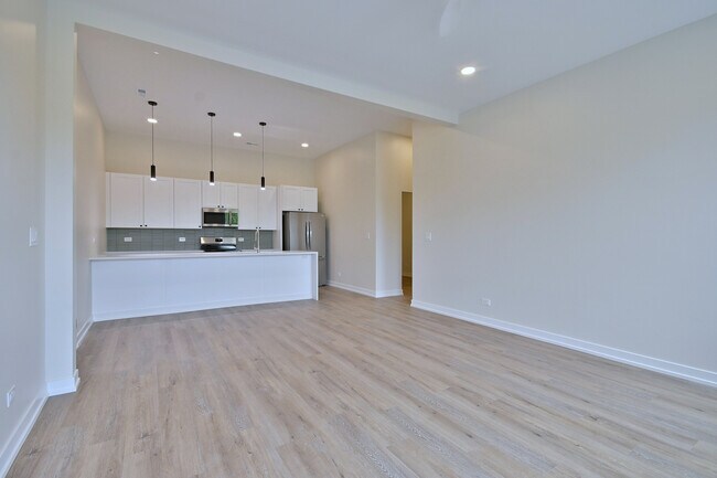 Foto del edificio - 7518 Madison St
