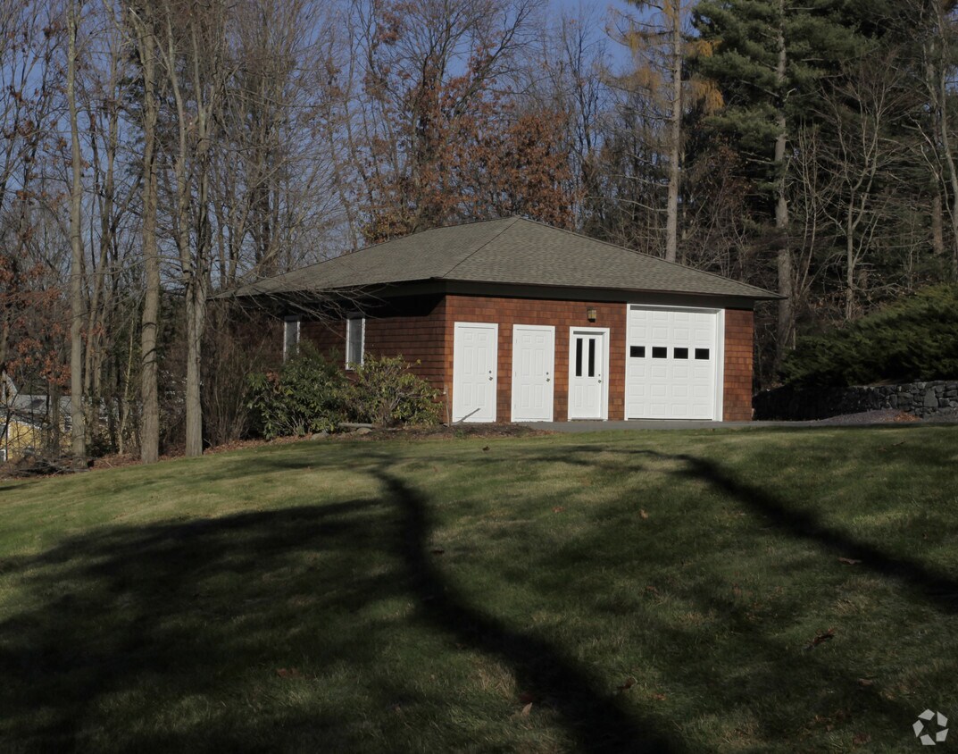 Foto del edificio - 155 Nourse Rd