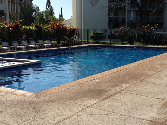 Foto del edificio - Pearl II - Ground Floor Unit, with large lanai, covered/secured parking, washer/dryer in unit, te...