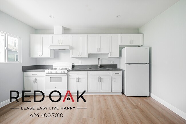Foto del edificio - 923 W 75th St