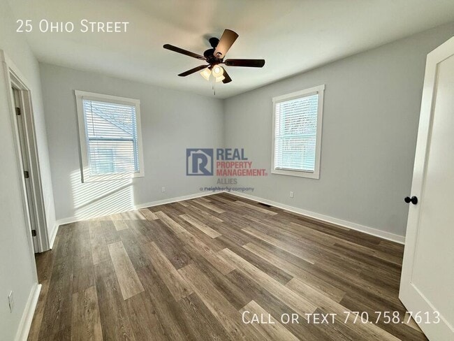 Building Photo - 25 Ohio St