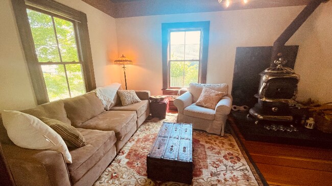 Foto del edificio - 1104 Madison St