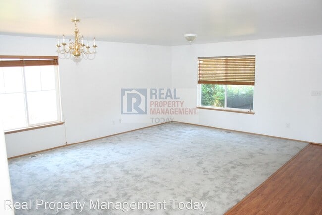 Building Photo - 5 br, 2.5 bath House - 7202 59th St Ct W