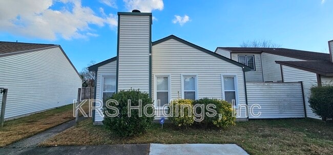 Building Photo - 4233 Longwood Rd