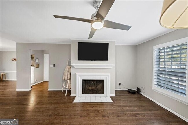 Foto del edificio - 37 La Rue Pl NW