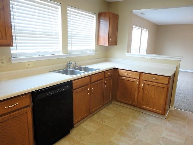 Building Photo - 13898 Meadow Lake Dr