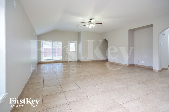 Foto del edificio - 8718 Cataldo Ct