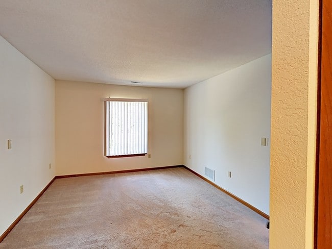 Image_1505842613047.jpg - Willow Brook Court