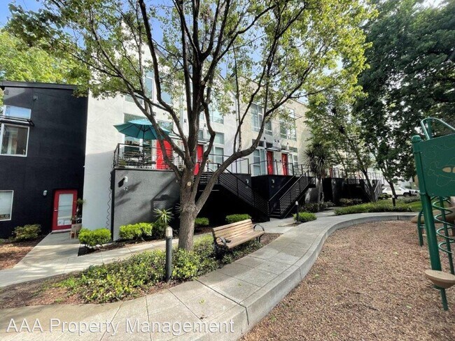 Building Photo - 1 br, 2 bath House - 46 Iron Horse Lane