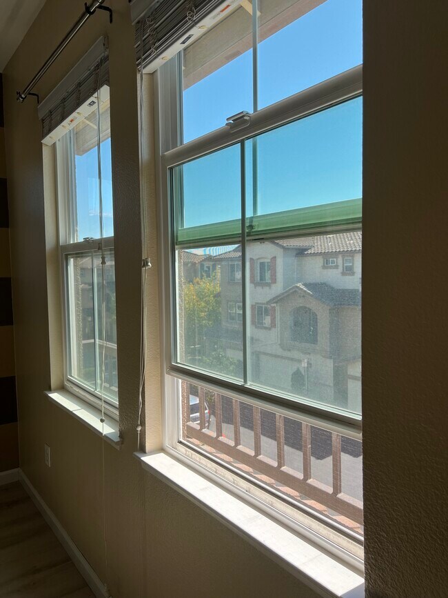Foto del edificio - 227 Carmel St