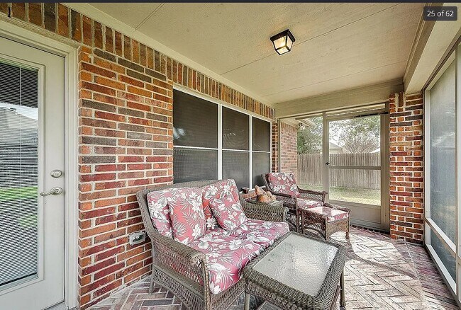 Foto del edificio - 2328 Wichita Tr