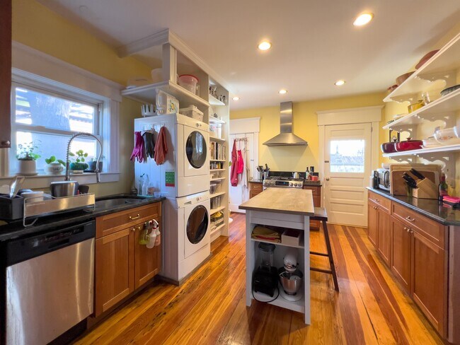 Photo - 25 Boynton St Townhome