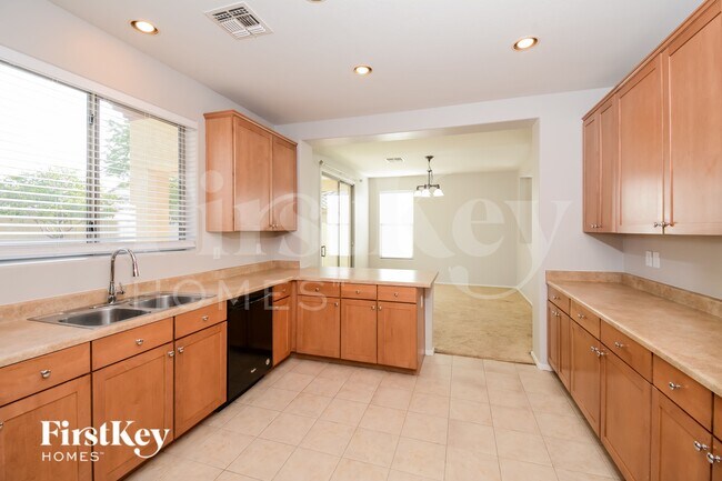 Foto del edificio - 16430 W Prickly Pear Trail