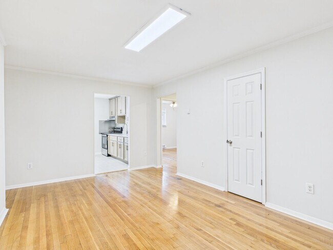 Foto del edificio - 3117 Meadowbridge Rd