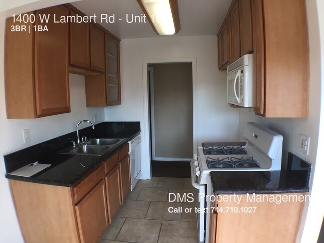 Foto del edificio - 1400 W Lambert Rd
