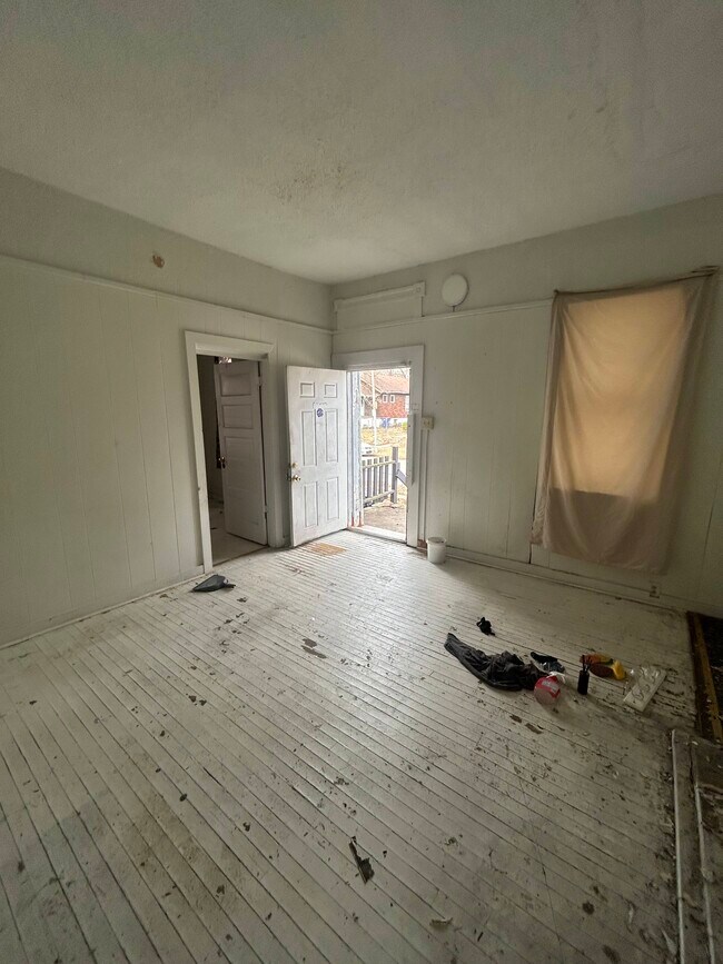 Foto del edificio - 5470 Plover Ave