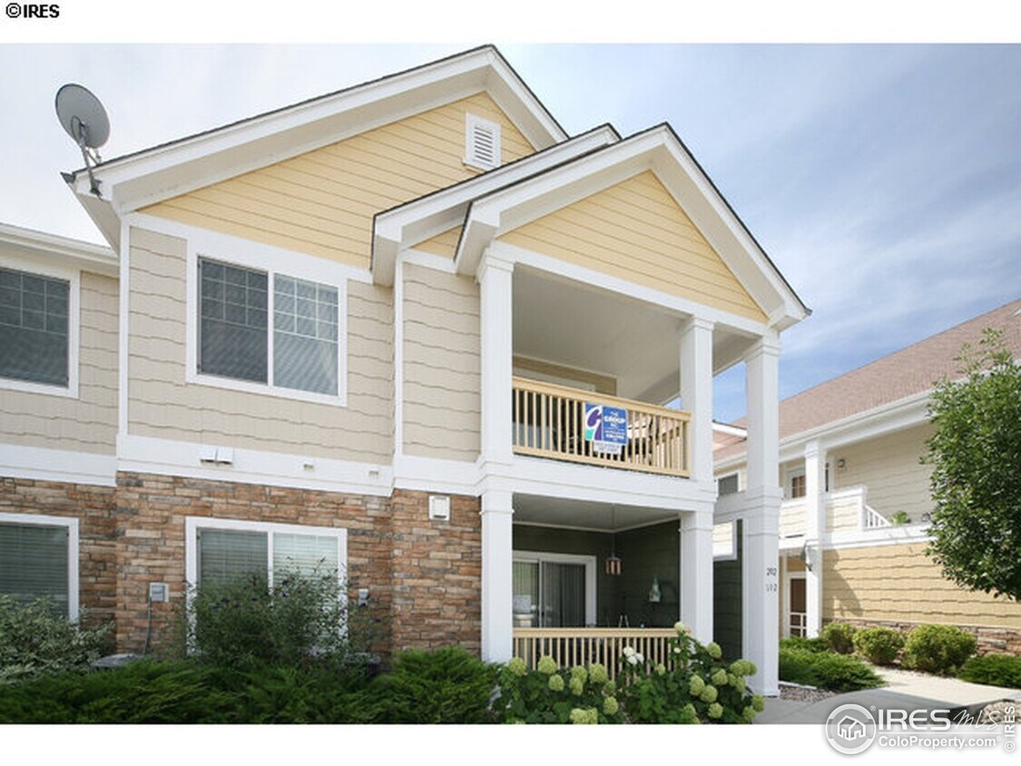Primary Photo - 4665 Hahns Peak Dr