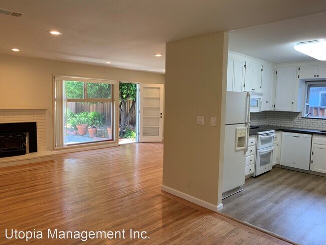 Foto del edificio - 3 br, 2 bath House - 1585 Husted Ave