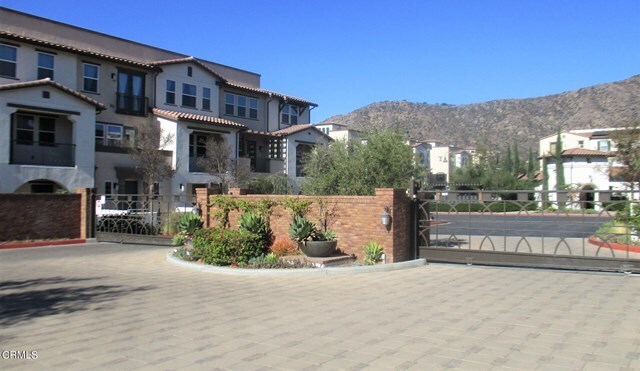 Building Photo - 641 W Foothill Blvd
