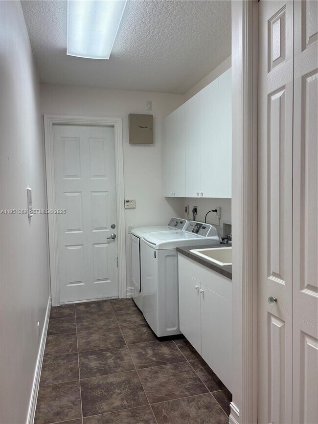 Foto del edificio - 18265 SE Ridgeview Dr