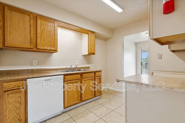 Foto del edificio - 901 E Monterey Ct