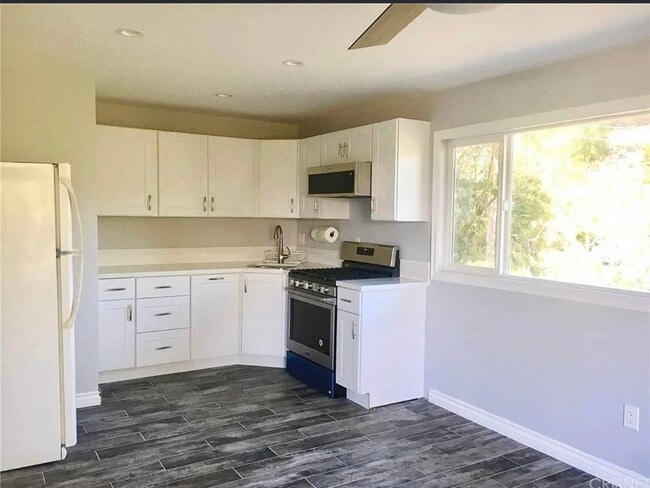 Foto del edificio - 5626 Mason Ave