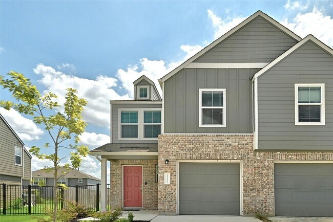 Building Photo - 15305 Ivy Wreath Dr