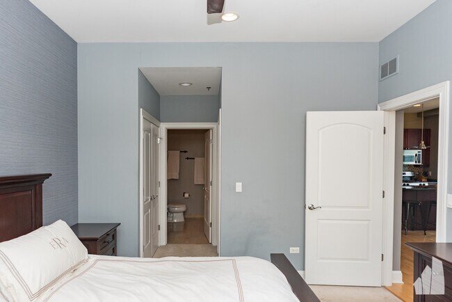 Foto del edificio - 101 W Superior St