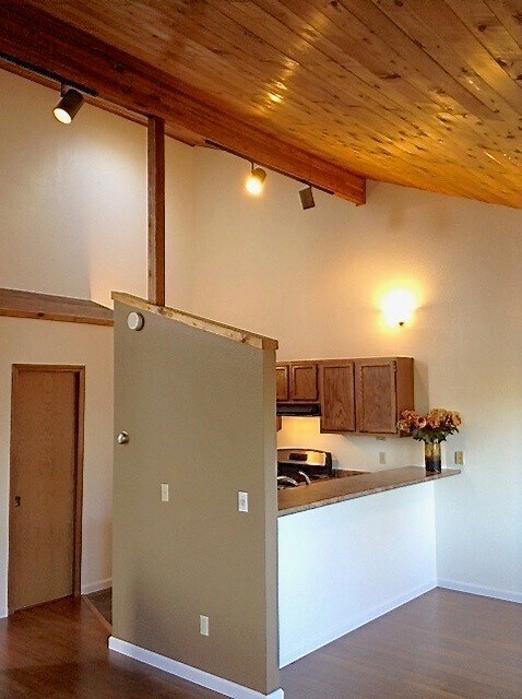 Dining & Breakfast Bar - 2304 McRae Rd