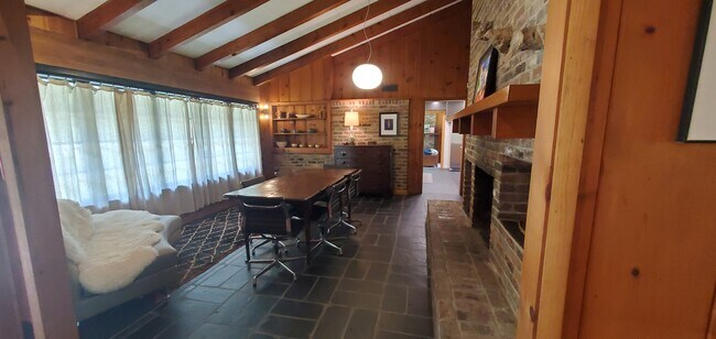 Comedor - 126 Cypress Bend Pl