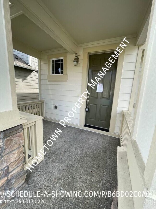 Building Photo - Beautiful 4 Bdrm House Available Now!