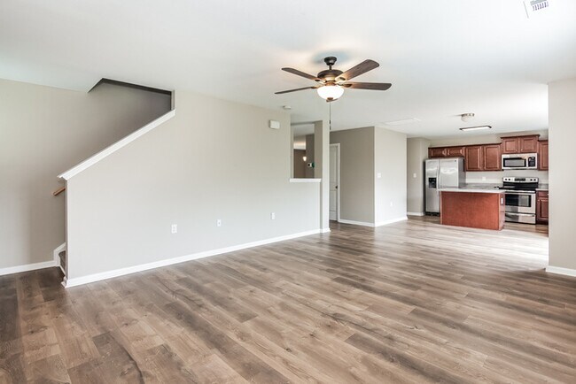 Building Photo - 1800 Windy Willow Ln