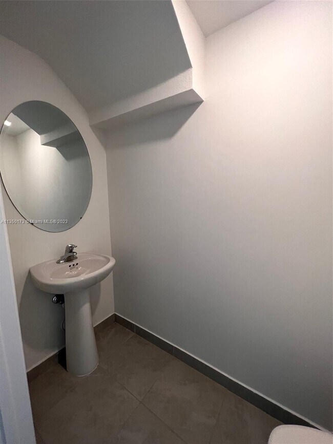 Building Photo - 24700 SW 119th Pl
