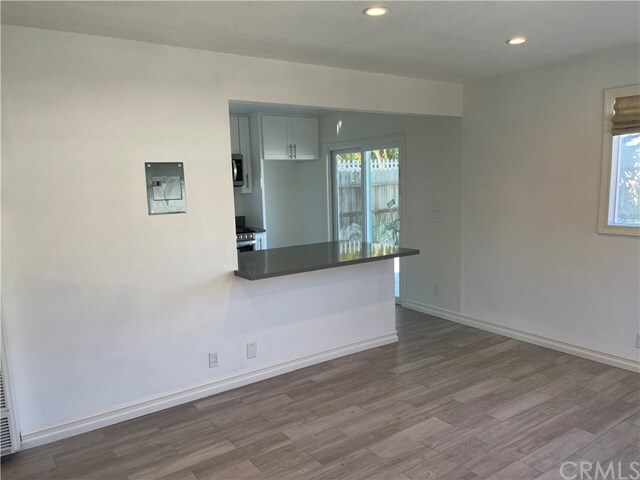 Building Photo - 2233 Orange Ave