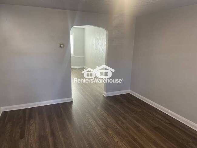 Building Photo - 5002 Pembridge Ave