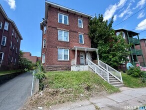 Building Photo - 179-181-181 Babcock St