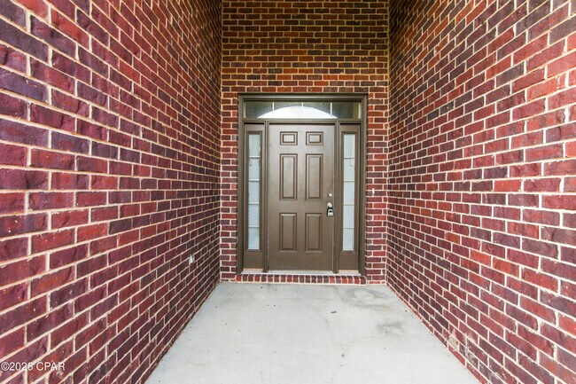 Building Photo - 5033 Pretty Way