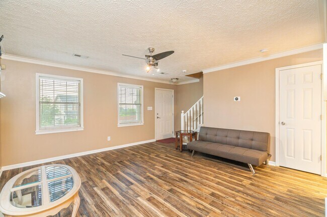 Foto del edificio - 2376 Wadsworth Dr