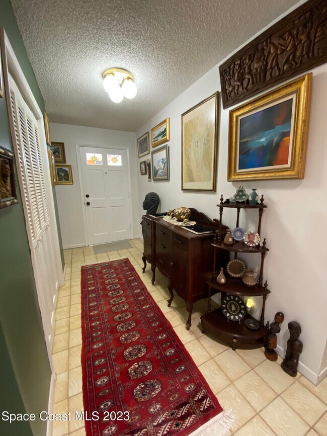 Foto del edificio - 1409 Meadowbrook Rd NE