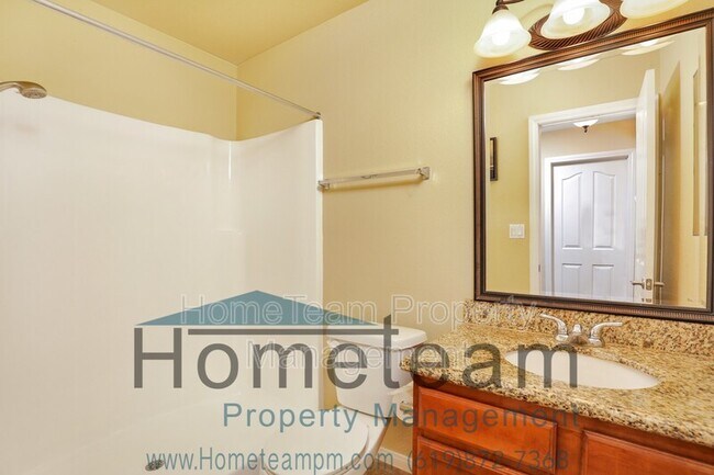 Foto del edificio - 3030 Suncrest Dr